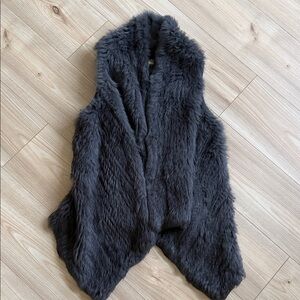 La Rok Luxe Gray Faux Fur Vest